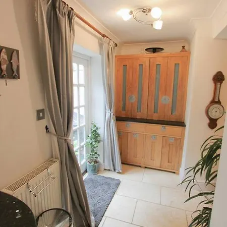 Clifton 2 Bedroom Apartment With Garden Apartment Bristol
