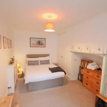 Clifton 2 Bedroom Apartment With Garden Lägenhet