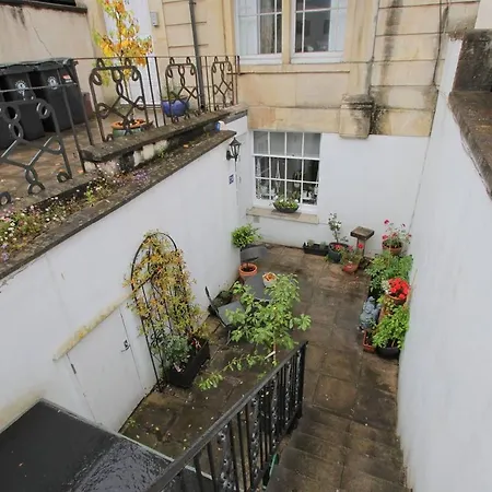 Lägenhet Clifton 2 Bedroom Apartment With Garden Bristol